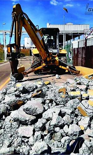 Aluguel de retroescavadeira mensal Aluguel de retroescavadeira mensal