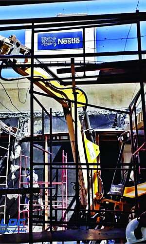 Locação de rompedor hidráulico para retroescavadeira Locação de rompedor hidráulico para retroescavadeira