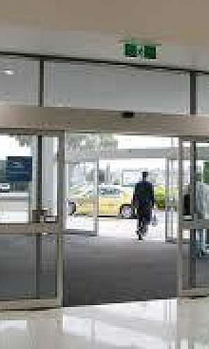 Manutenção de portas automáticas de vidro Manutenção de portas automáticas de vidro