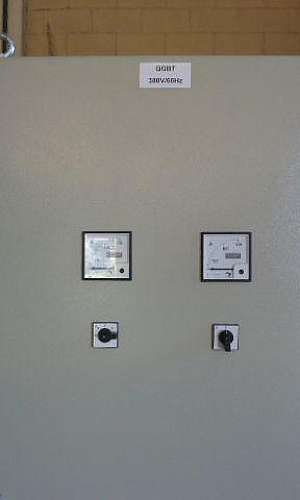 Quadro de energia trifásico Quadro de energia trifásico