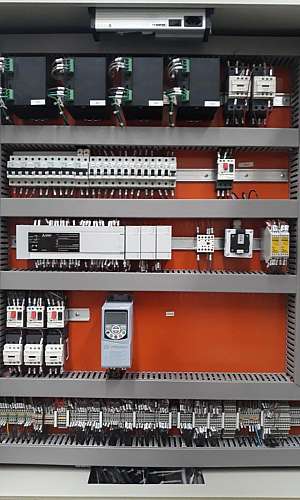 Serviços de instalação e manutenção elétrica Serviços de instalação e manutenção elétrica